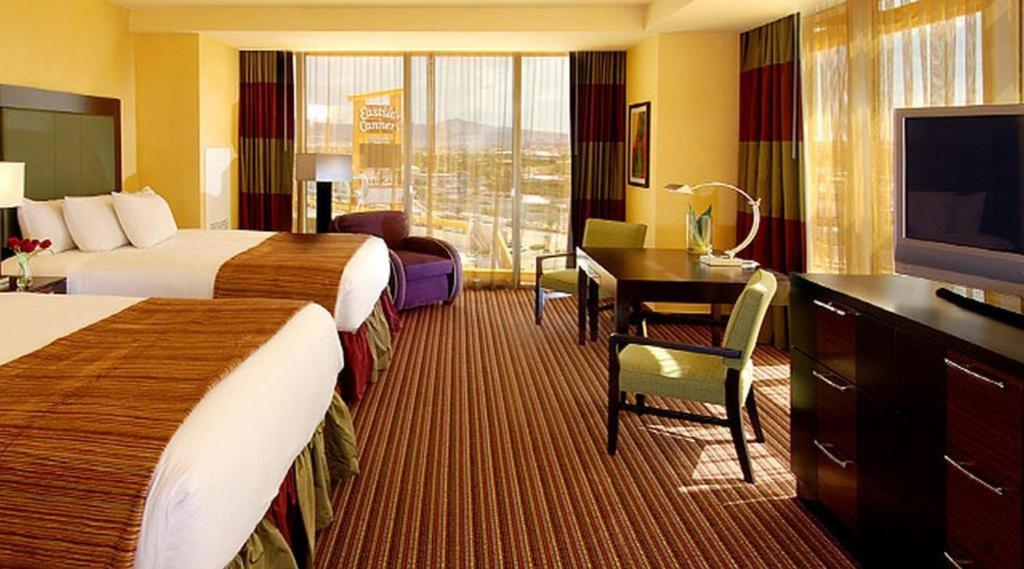 Eastside Cannery Casino Hotel Las Vegas Exterior photo